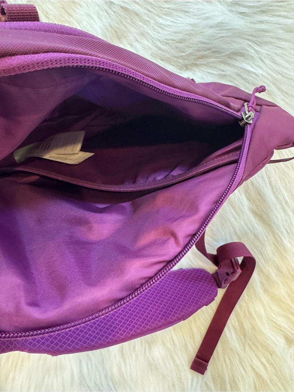 Patagonia Atom Sling Bag 8L Purple 💜💗 - Picture 4 of 5